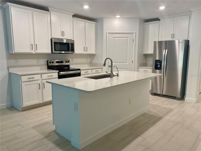 Foto del edificio - 16808 Forge Surf St