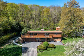 Building Photo - 3 Mary Bee Ln