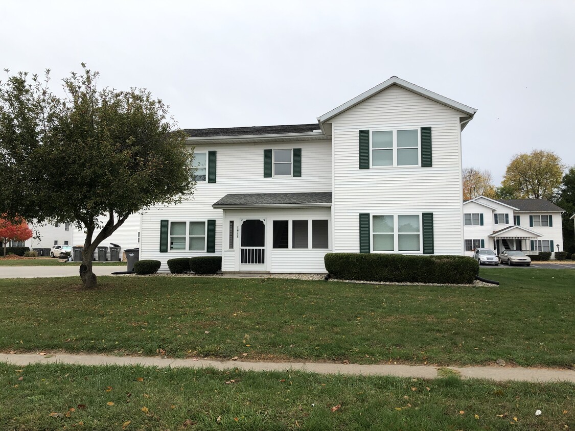 Primary Photo - 1817 Tiffany Ct