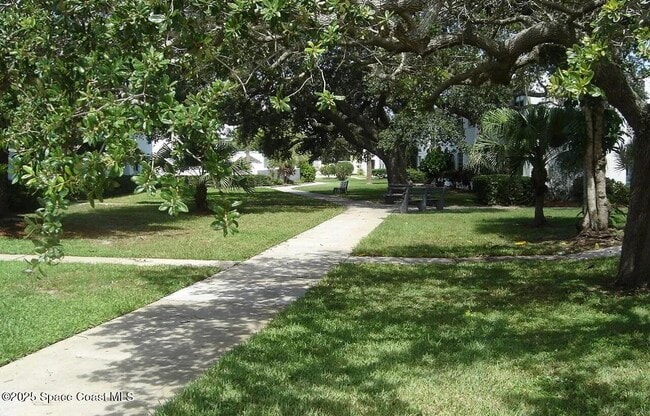 Foto del edificio - 8401 N Atlantic Ave