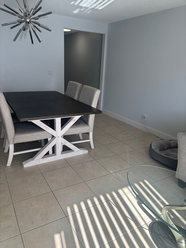 Building Photo - 317 Georgian Park Dr