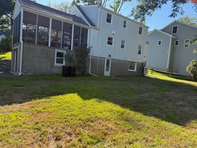 Building Photo - 120 Pansy Rd