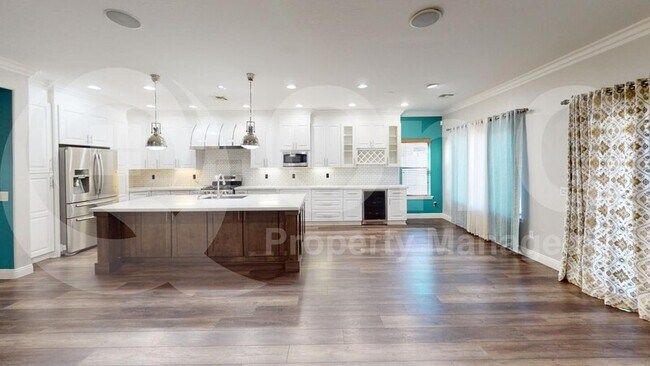 Foto del edificio - 4126 E Page Ave