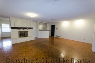 Building Photo - 3220 Cumberland Dr