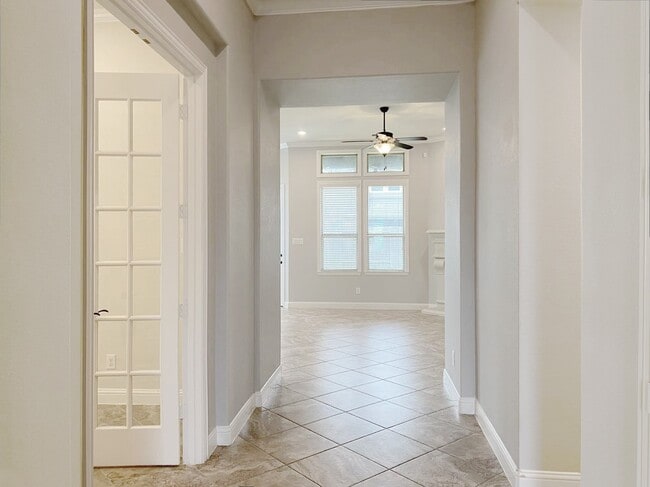 Building Photo - 14626 Moccasin Ridge Dr