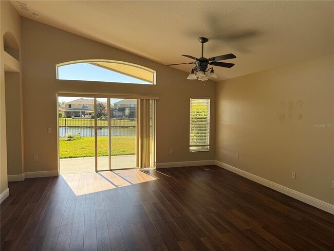 Foto del edificio - 5785 Lake Champlain Dr