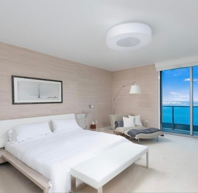 Foto del edificio - 1300 Brickell Bay Dr