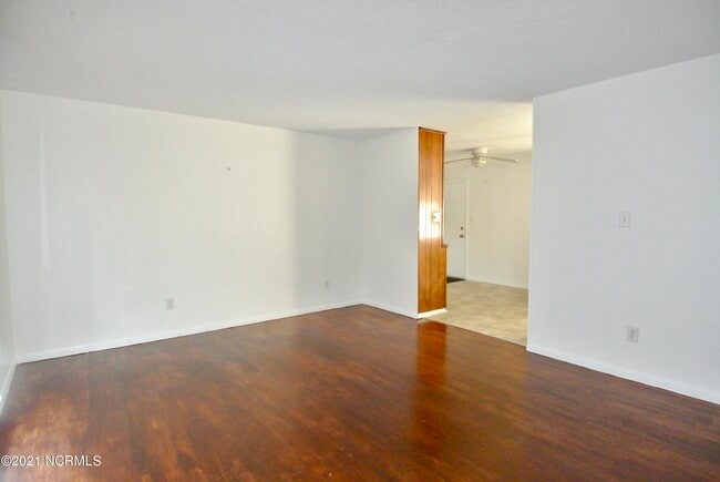 Foto del edificio - 1110 Sunset Rd