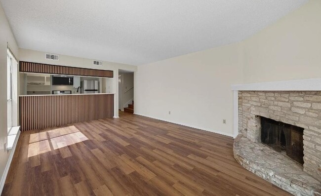 Building Photo - 4813 Yucca Hill Dr