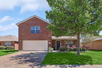 Building Photo - 10740 Irish Glen Trail