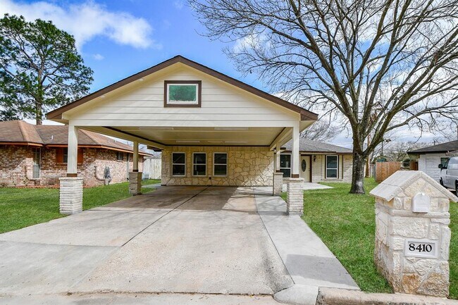 Building Photo - 8410 Rockcliff Dr