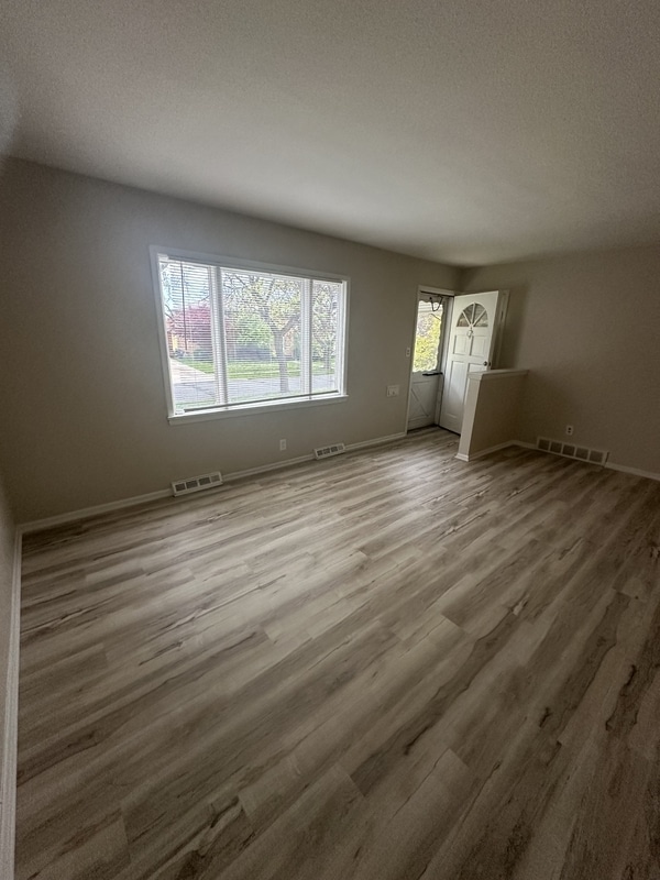 Building Photo - 4913 Donovan Dr