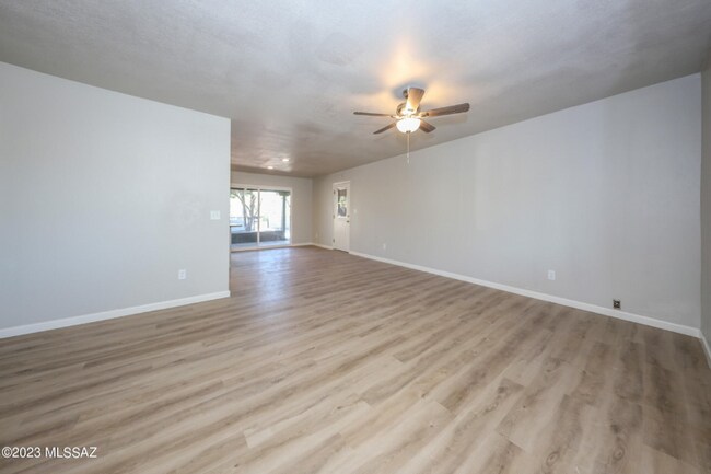 Building Photo - 841 N Abrego Dr