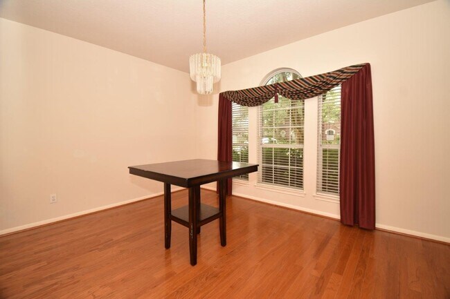 Foto del edificio - 3810 Buckley Ln