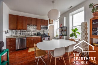 Building Photo - 1657 S Throop St
