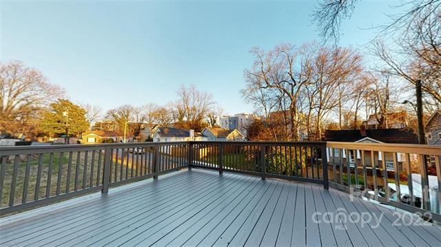 Foto del edificio - 311 Woodvale Pl