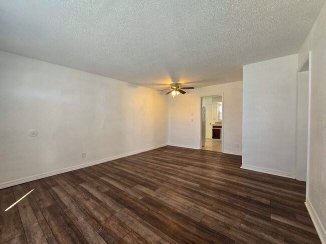 Foto del edificio - 3 Bedroom Home in Shawnee