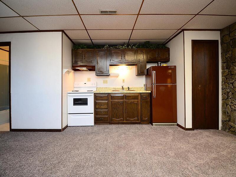 Primary Photo - 4130 Monroe St