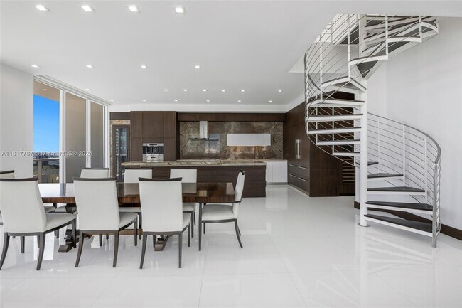 Foto del edificio - 600 NE 27th St