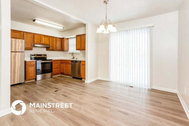 Building Photo - 5409 Avebury Ln