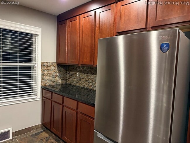 Building Photo - 1773 Villa Rd