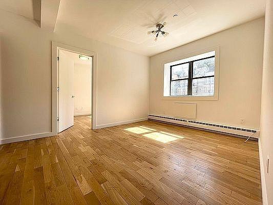 Foto del edificio - 2 bedroom in New York NY 10463