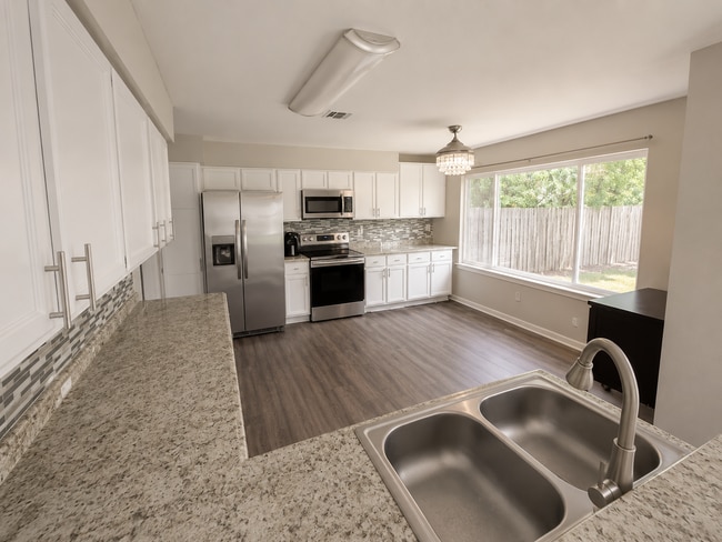 Building Photo - 1836 Haviland Dr