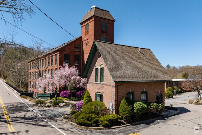 Sanford Mill Condominiums