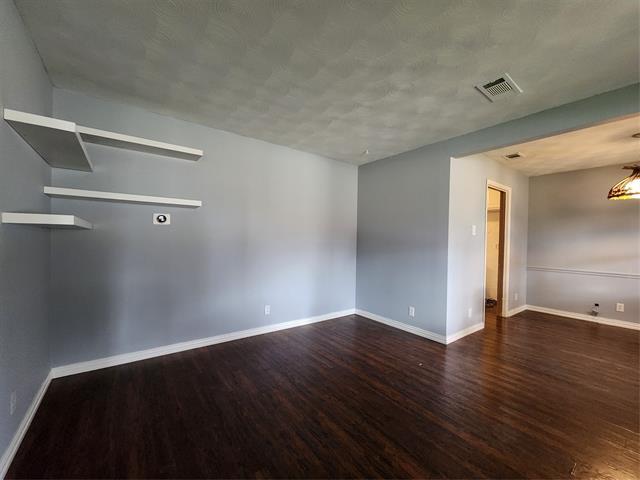 Building Photo - 702 S Waterview Dr