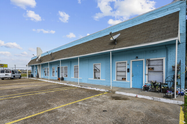 Front of apartment building - 5016 FM 1765