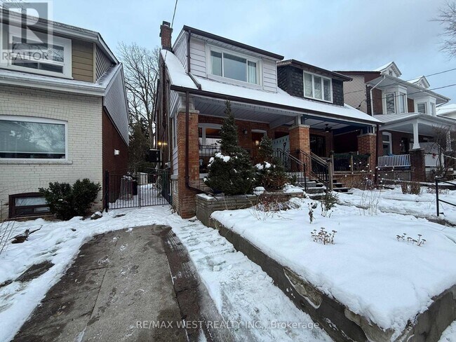 Photo du bâtiment - 15 Keystone Ave