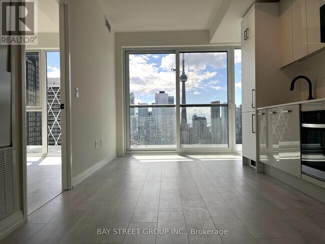 Photo du bâtiment - 280-2280 Dundas St W
