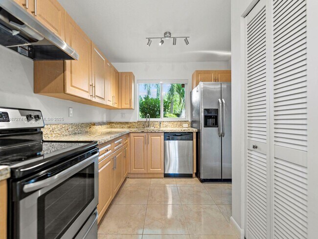 Foto del edificio - 8218 SW 82nd Ct