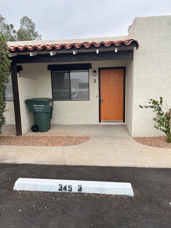 Building Photo - 341-349 E Calle Arizona