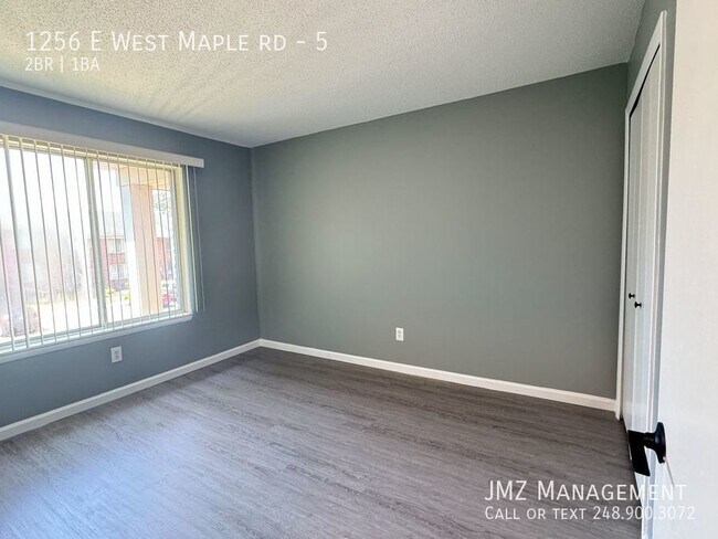 Foto del edificio - Quiet Community with easy access to major ...