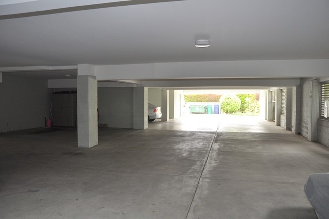 Parking Garage - 517 Fountain Avenue - Pacific Grove