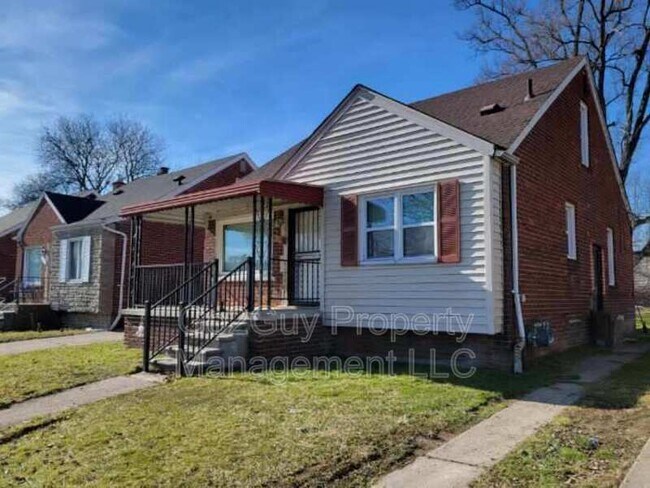 Building Photo - 9921 Warwick St
