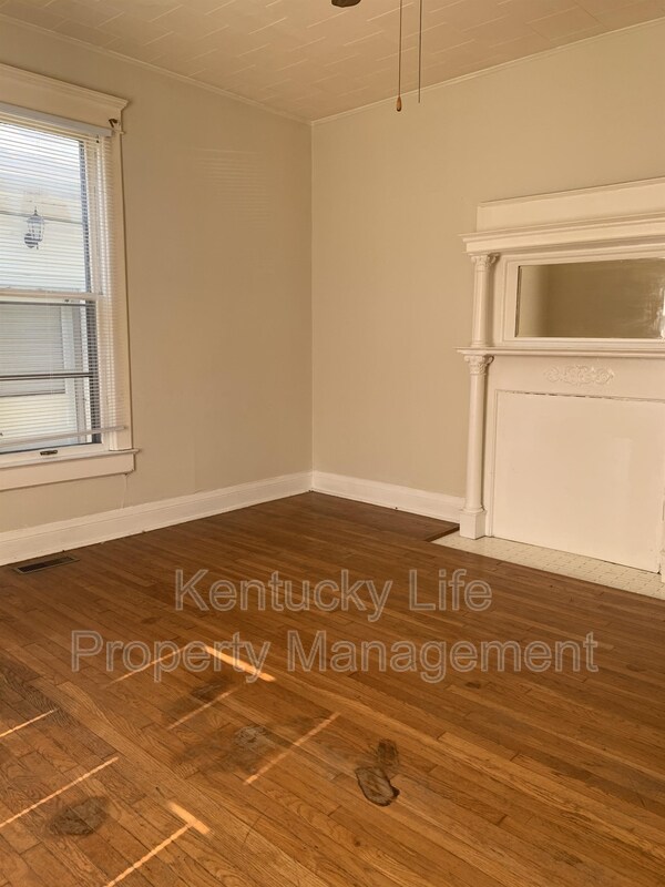 Primary Photo - 213 W Hickman St