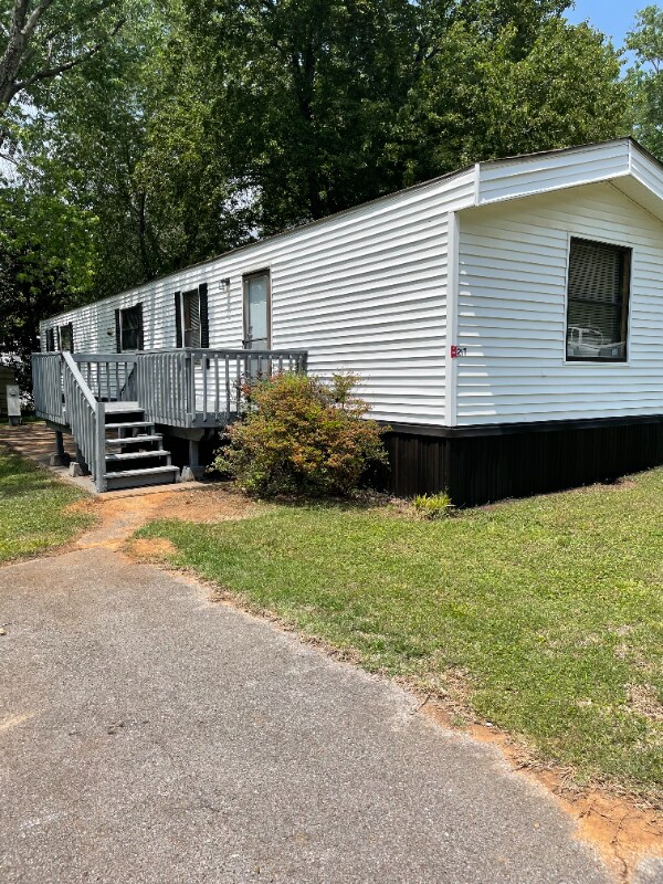 Building Photo - 217 Gemini Dr