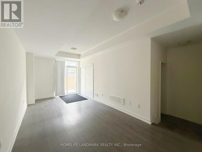 Building Photo - 172 Squire Cres