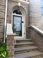 Building Photo - 64 Bloomfield Ave