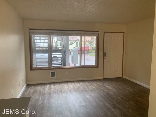 Foto del edificio - 3929 NE 78th Ave