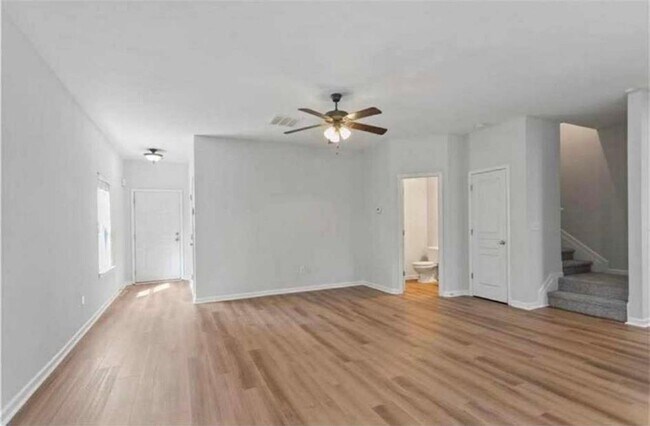 Foto del edificio - 1251 Rockfield Cir