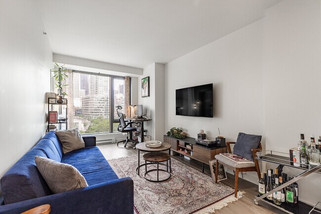 Photo du bâtiment - 628 Rue Saint-Jacques