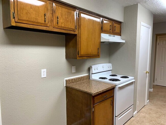 Foto del edificio - 4306 Towergate Dr