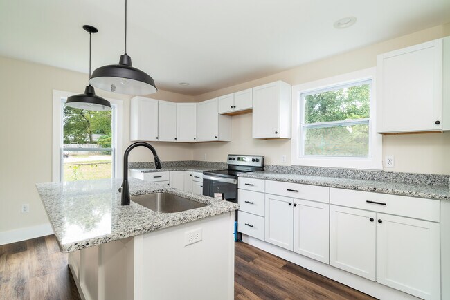 Foto del edificio - 2206 Keith Ave