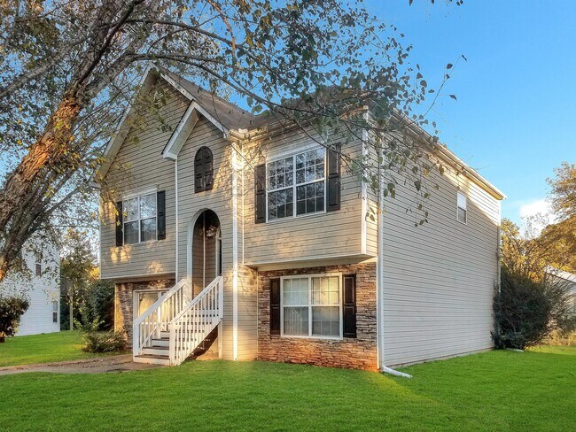 Foto del edificio - 1388 Highgrove Ct