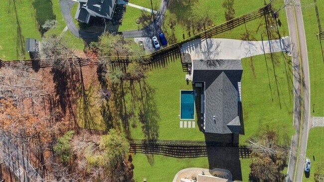 Building Photo - 2386 Trinity Church Rd