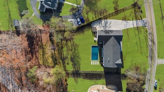 Foto del edificio - 2386 Trinity Church Rd