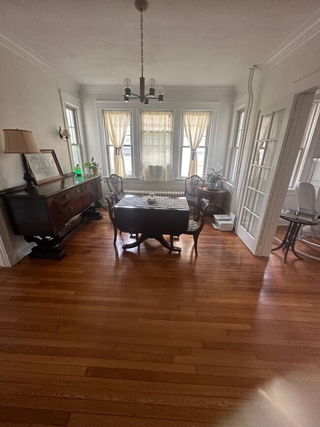 Building Photo - Historic Home in downtown Lexington